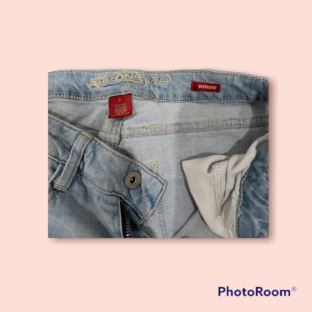 Jeans - Picture 2 of 4